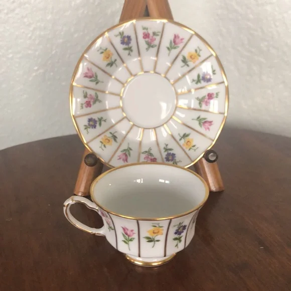 VINTAGE DEMITASSE CUP AND SAUCER SET BY FÜRSTENBURG - Picture 10 of 16